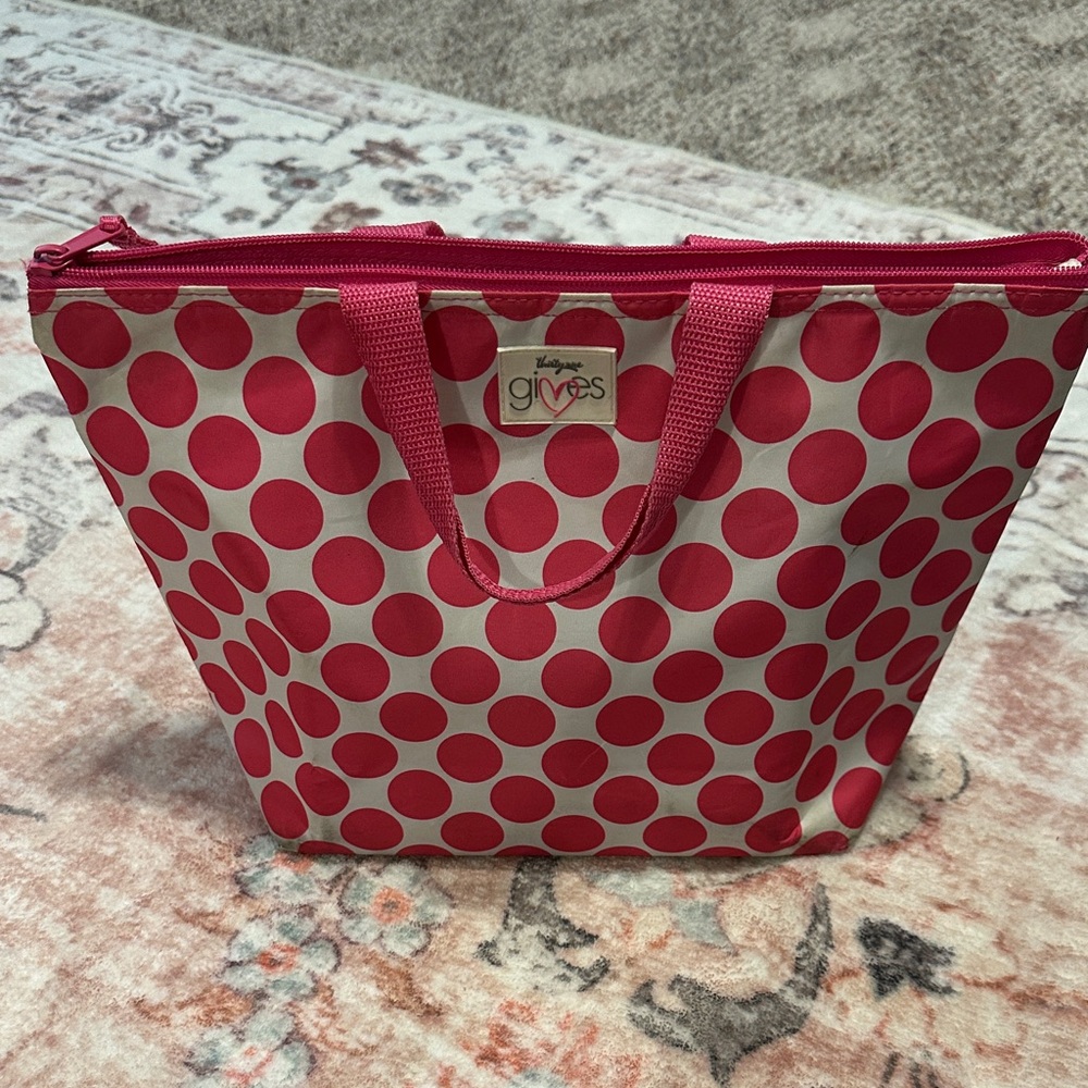 Thirty One Pink Polka Dot Women's Lunch tote bag, insulated!